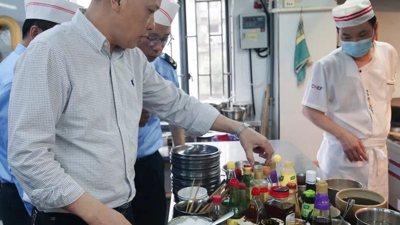 餐饮加盟品牌加盟流程详解：从考察到签约的全方位指南